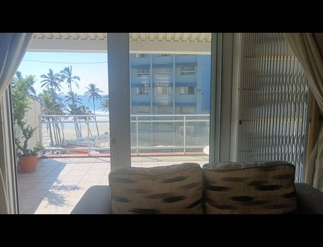 2 BEDROOM APARTMENT FOR SALE IN MARGATE BEACH